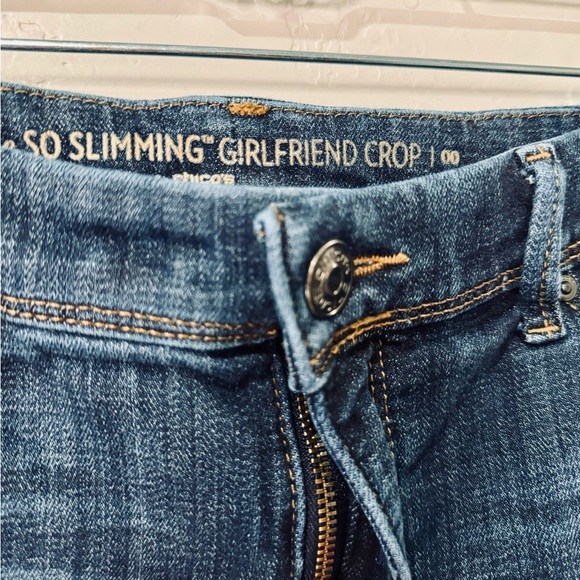 Chico’s‎ Cropped Jeans So Slimming Girlfriend SZ 00/2 Dark Wash Stretch SZ 00/2 - Picture 7 of 16